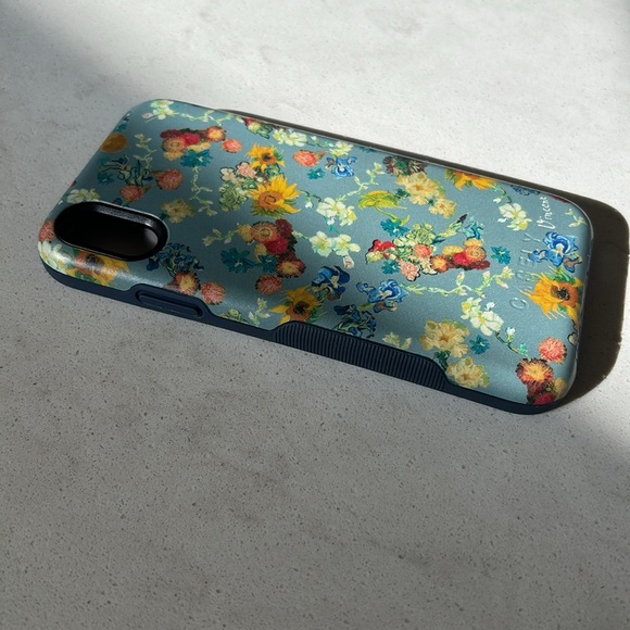 iPhone XR phone case - Picture 2 of 5